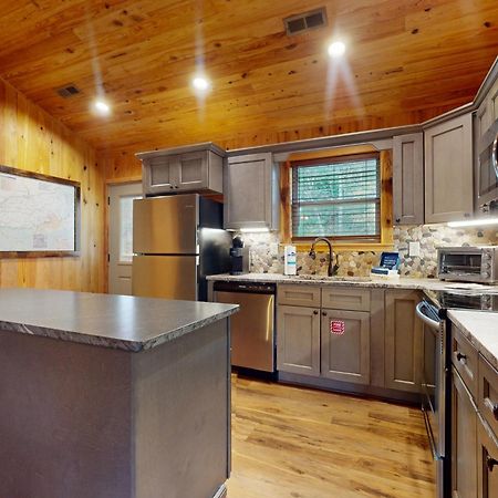 Rivers Edge Villa Cosby Bagian luar foto