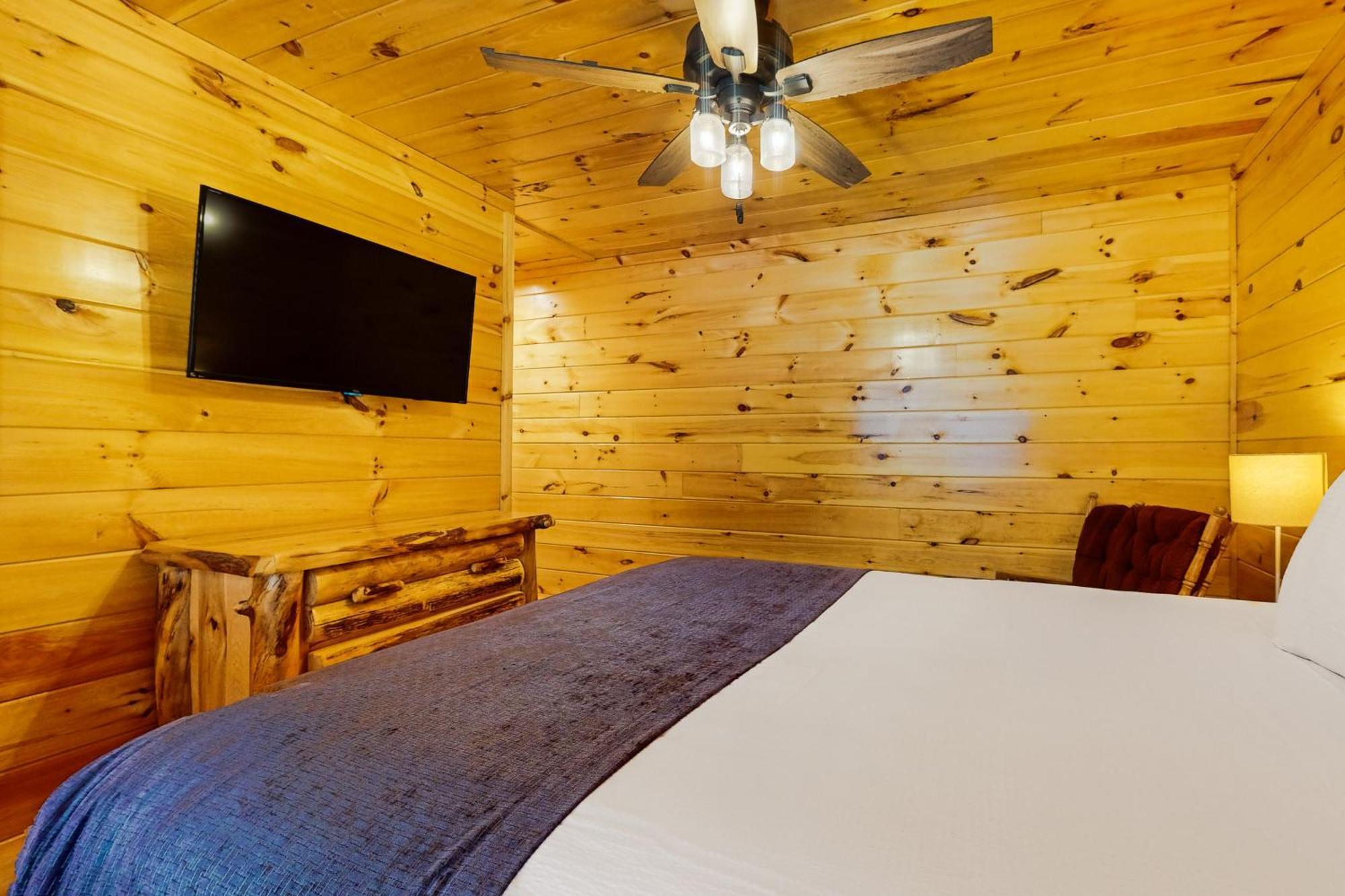 Rivers Edge Villa Cosby Bagian luar foto